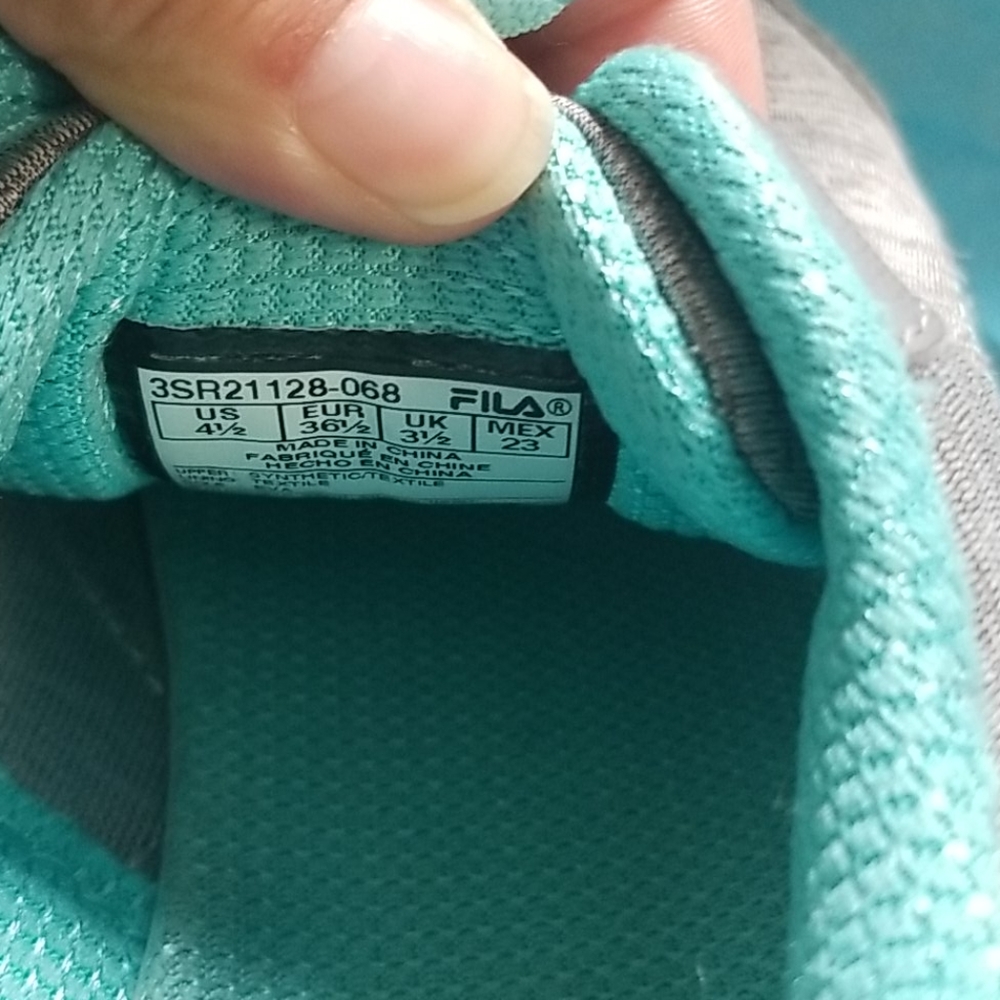 Fila shoes - Picture 3 of 3